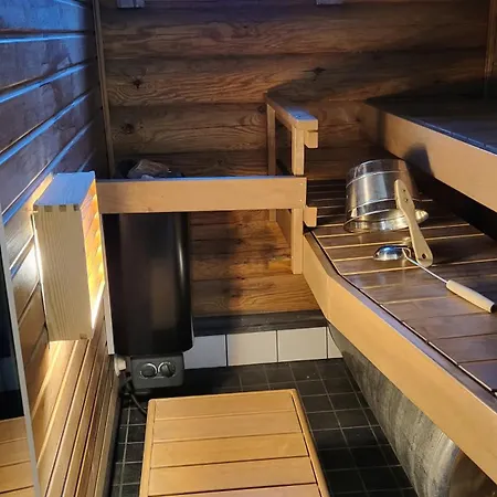 Soepoe Moekki Himoksella Palveluiden Vieressae