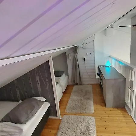 Soepoe Moekki Himoksella Palveluiden Vieressae