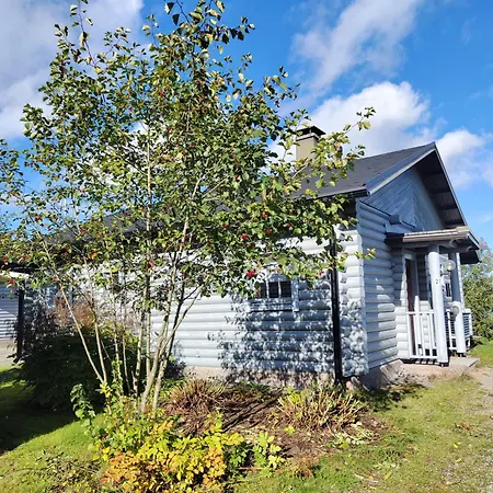 Chalé Soepoe Moekki Himoksella Palveluiden Vieressae Jämsä